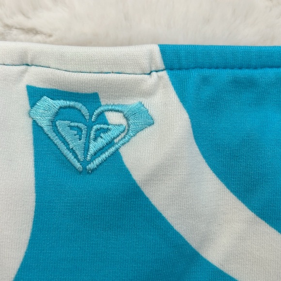 Roxy Quicksilver Blue and White Bikini, size medium - Picture 7 of 10